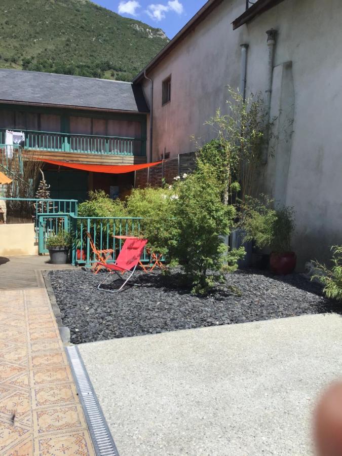 Chambre Pic Du Midi Appartement Only Adults 캄팡 외부 사진